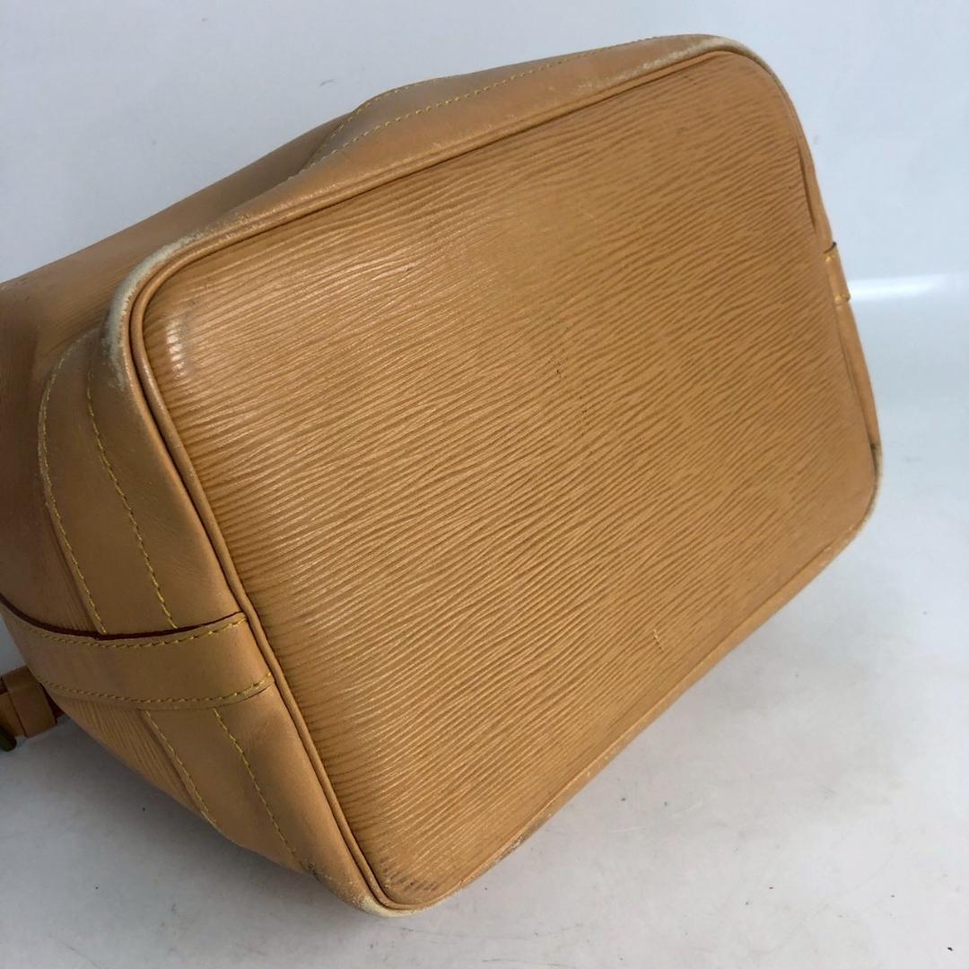 LOUIS VUITTON ルイヴィトン ノエ ショルダーバッグ ベージュ