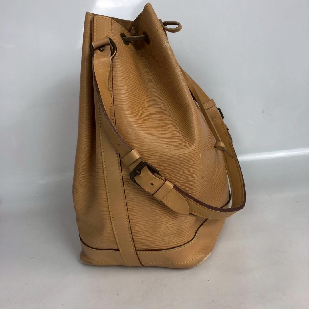 LOUIS VUITTON ルイヴィトン ノエ ショルダーバッグ ベージュ