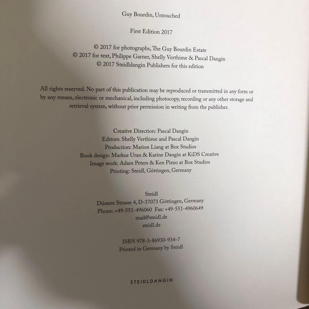 ギィ・ブルダン Guy Bourdin: Untouched (洋書)