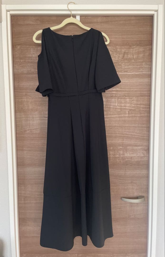 【新品未使用】Herliptoブラック ワンピース