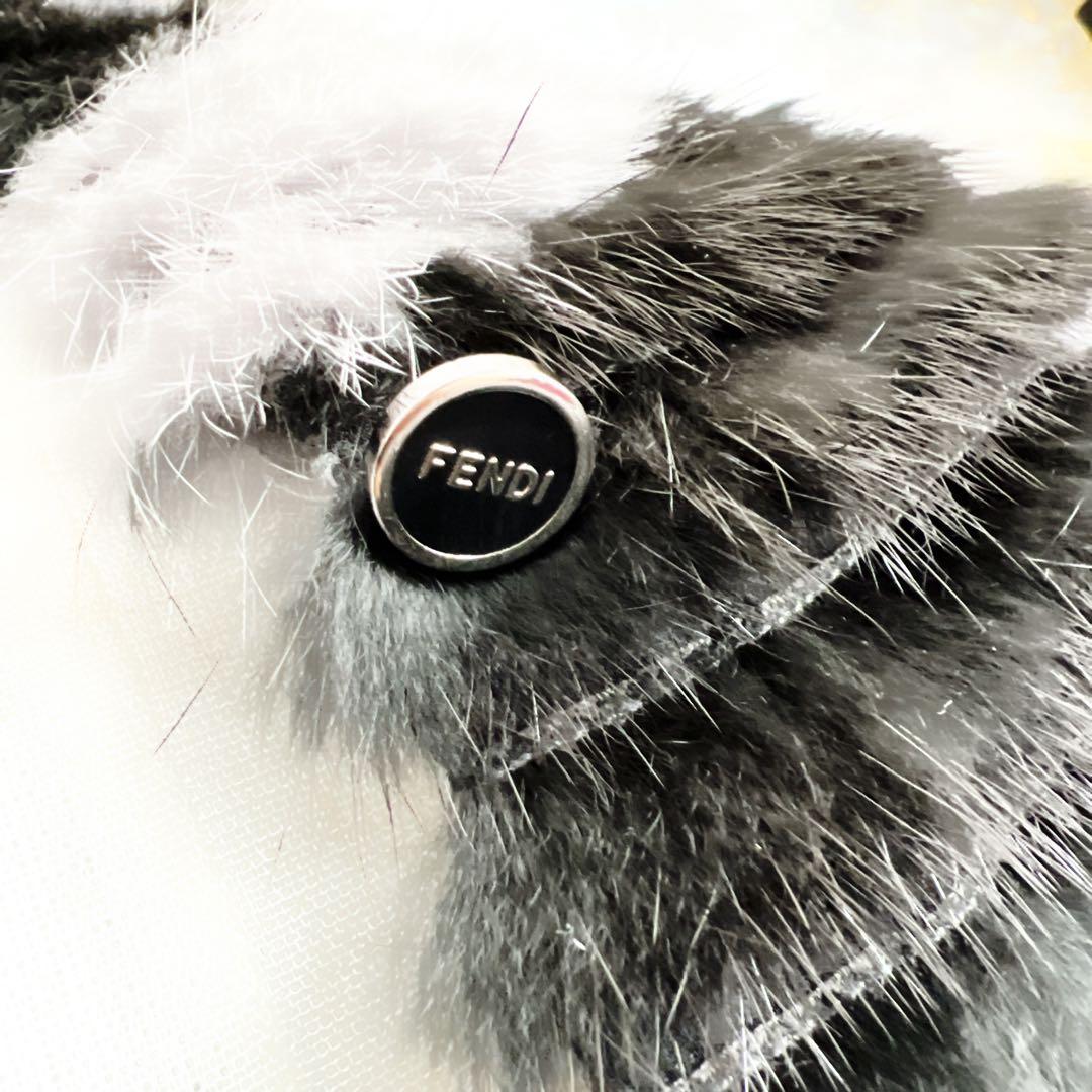 未使用　FENDIフェンディ マフラー付　総ミンク　コート　ブラック ブルゾン