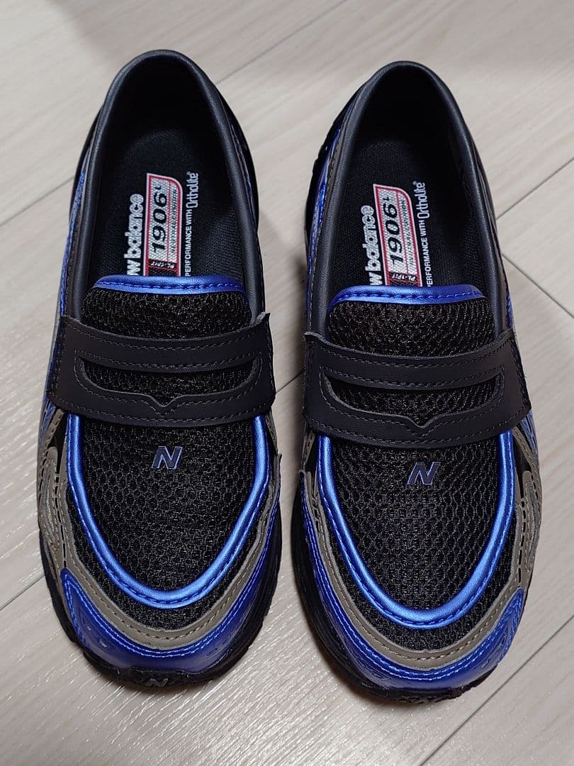 極美品NewBalance 1906L ブラック/ブルー 22.5 ローファー