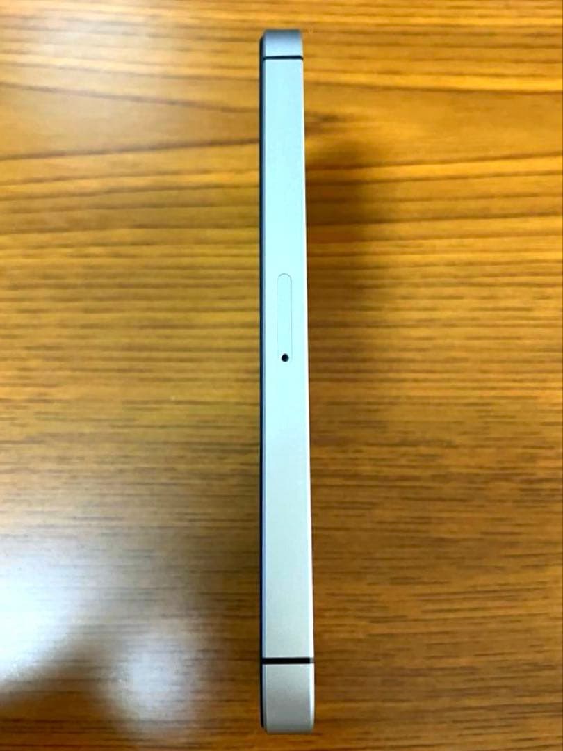 【極美品】 iPhone SE 128GB スペースグレー 最大容量100%
