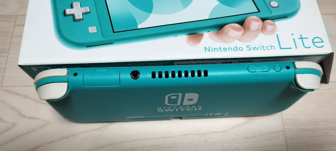 スイッチライト４点セット　本体/カバー/スタンド充電器/ワイヤレス発信機