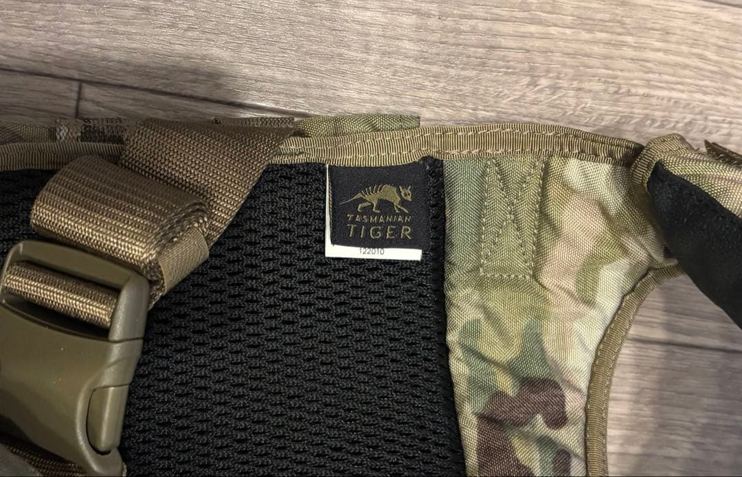 タスマニアンタイガーMK2 バックパネル付き　ロシア　FSBアルファ部隊