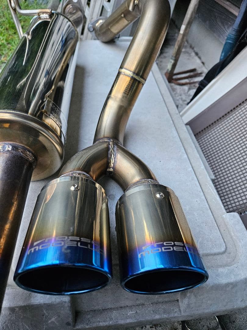 ロッソモデロ　DA17V　エブリィ　ステンレス製デュアルテールマフラー　車検対応