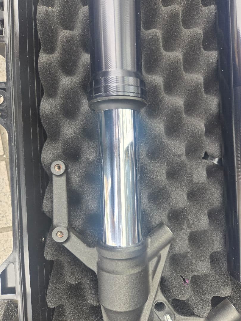 Z900RS　フロントフォーク