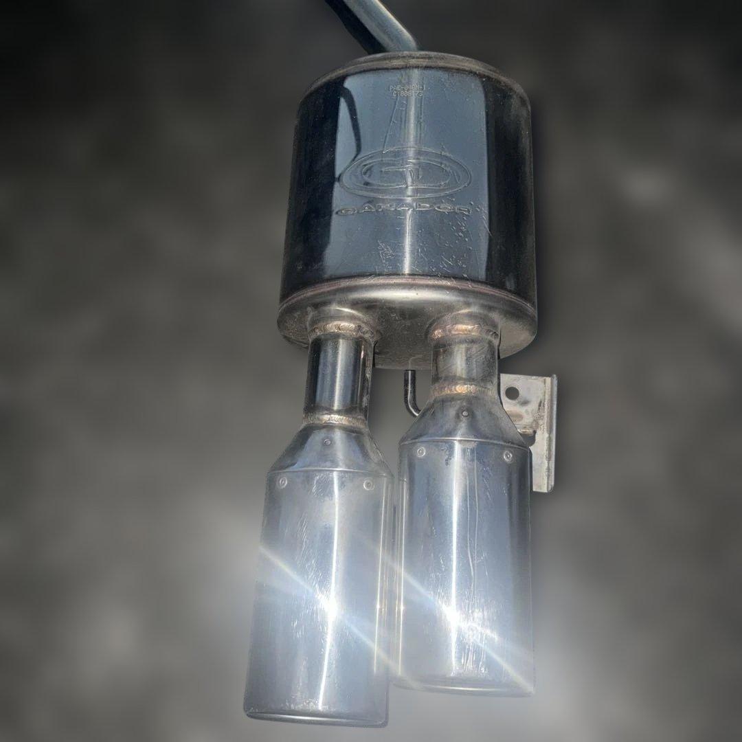 マグロ一貫、30プリウス ガナドール　４本出し　マフラー　美品