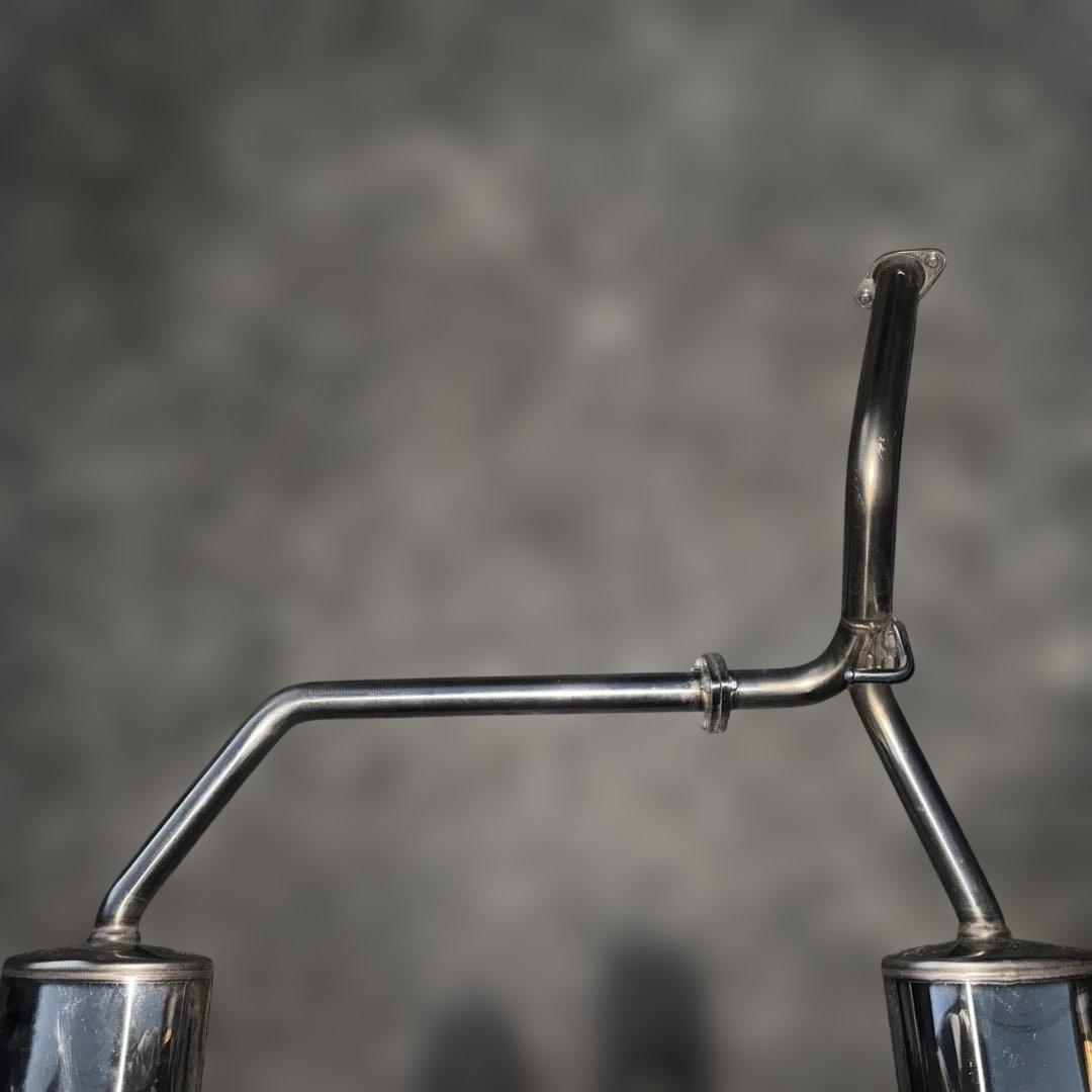 マグロ一貫、30プリウス ガナドール　４本出し　マフラー　美品