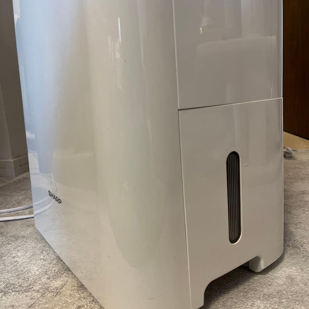 SHARP 除湿機 ホワイト　CV-EF120-W