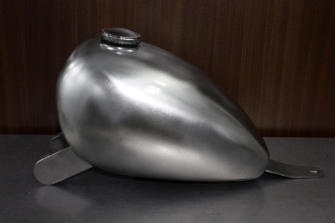 ★-25　未使用新品 ビラーゴ250 ピーナッツタンクKIT　説明書付き