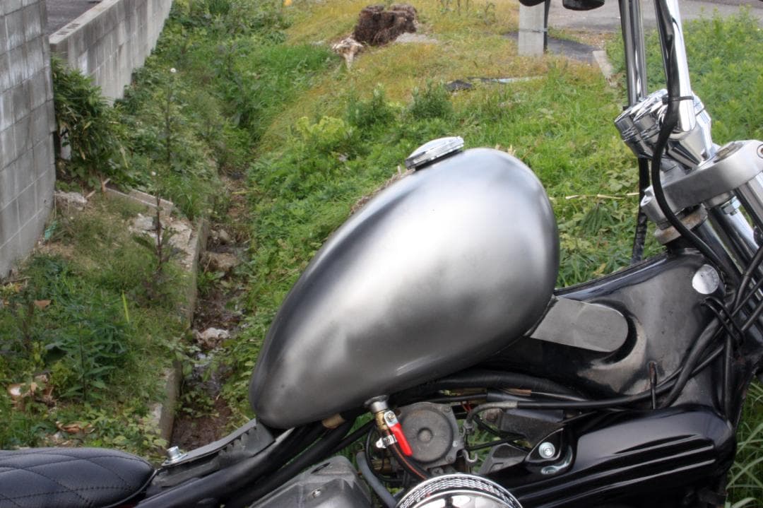 ★-25　未使用新品 ビラーゴ250 ピーナッツタンクKIT　説明書付き