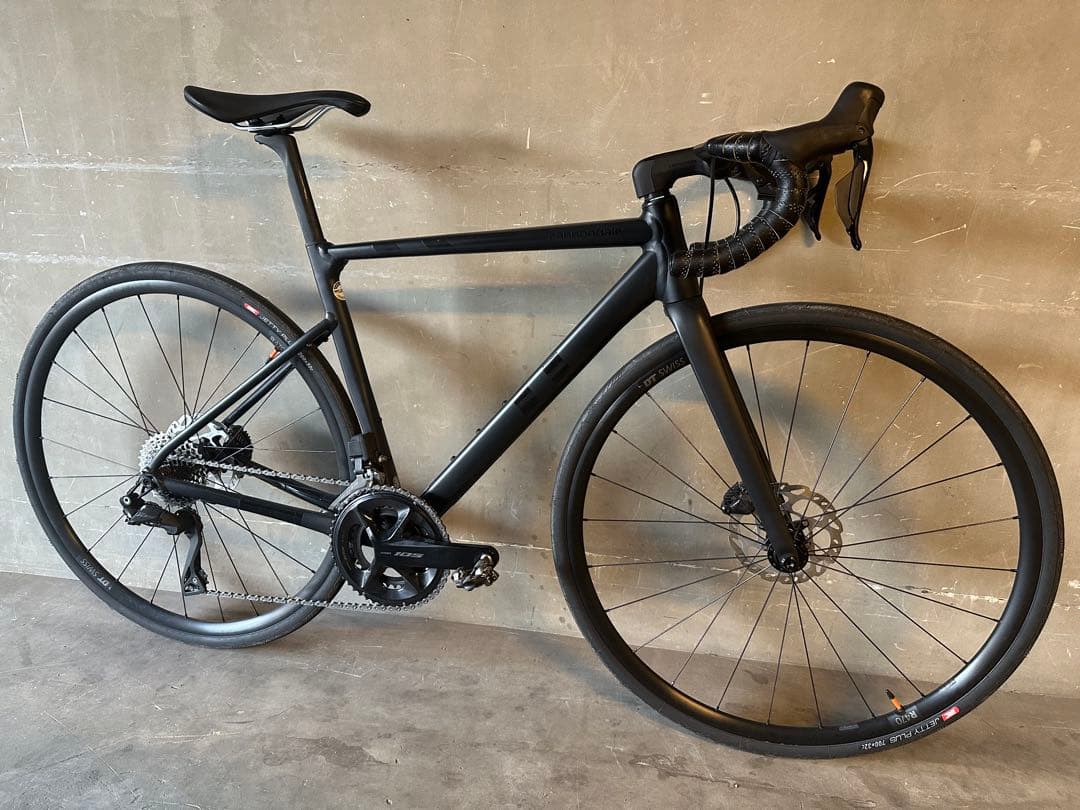 【CANNONDALE CAAD13 カスタム】