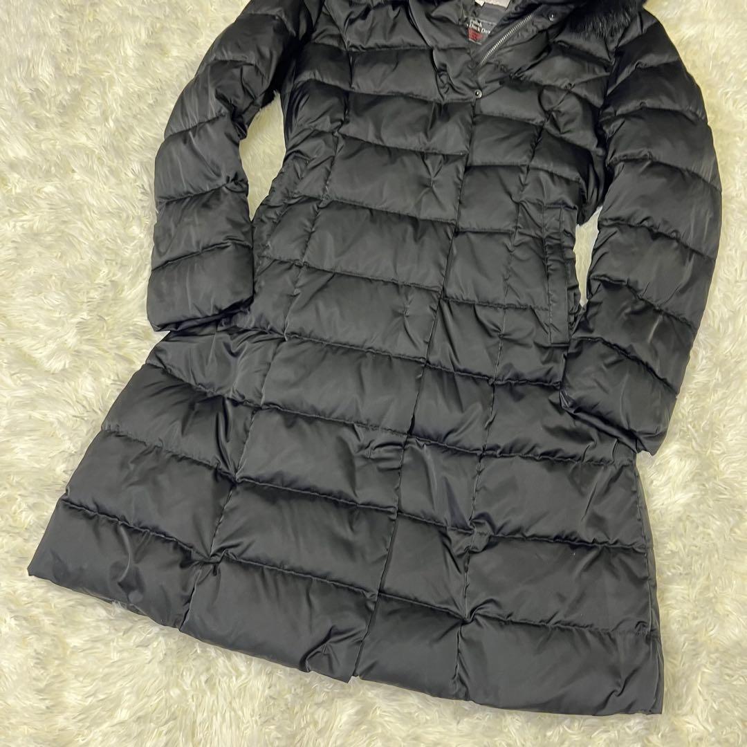 人気▲UNTITLED ホワイトダックダウン　コート ブルーフォックスファー　黒