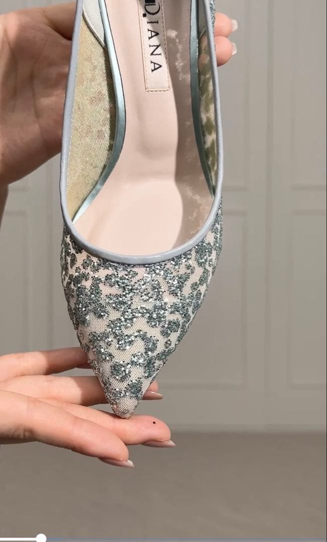 ダイアナ クリアパールヒール 華やか魅せパンプス