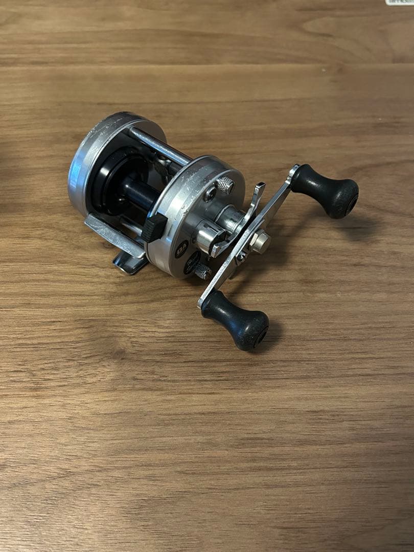 アブガルシア アンバサダー2500C ベイトリール