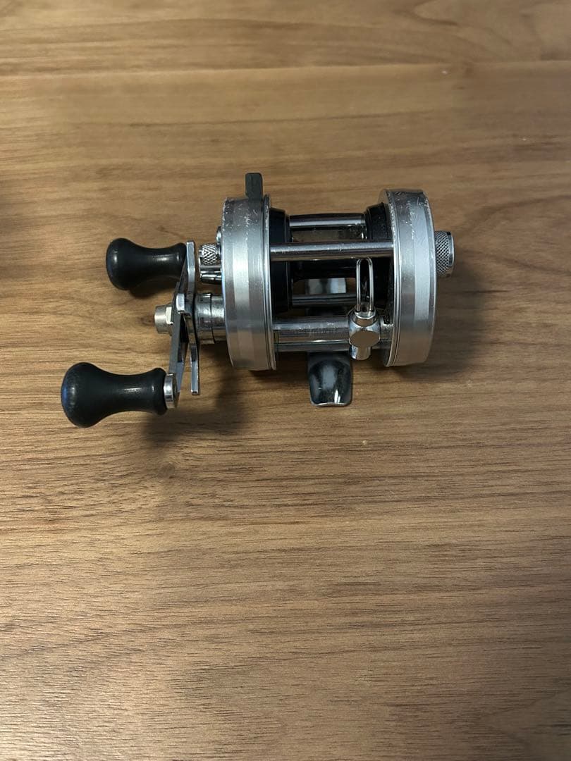 アブガルシア アンバサダー2500C ベイトリール