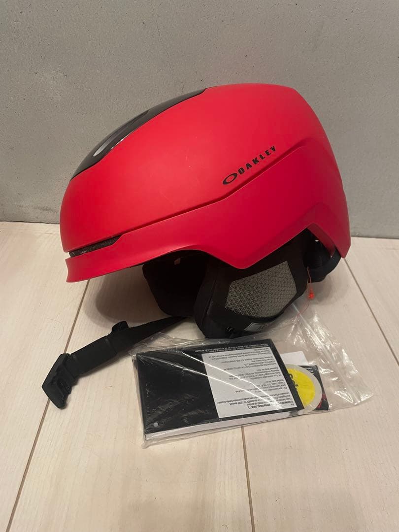 OAKLEYオークリー　ヘルメット MOD5 LINE M レッド