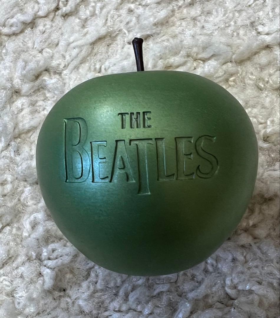 THE BEATLES STEREO USB リンゴ型