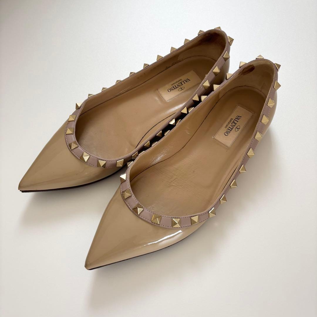 Valentino ヴァレンティノ ロックスタッズ エナメルバレリーナ