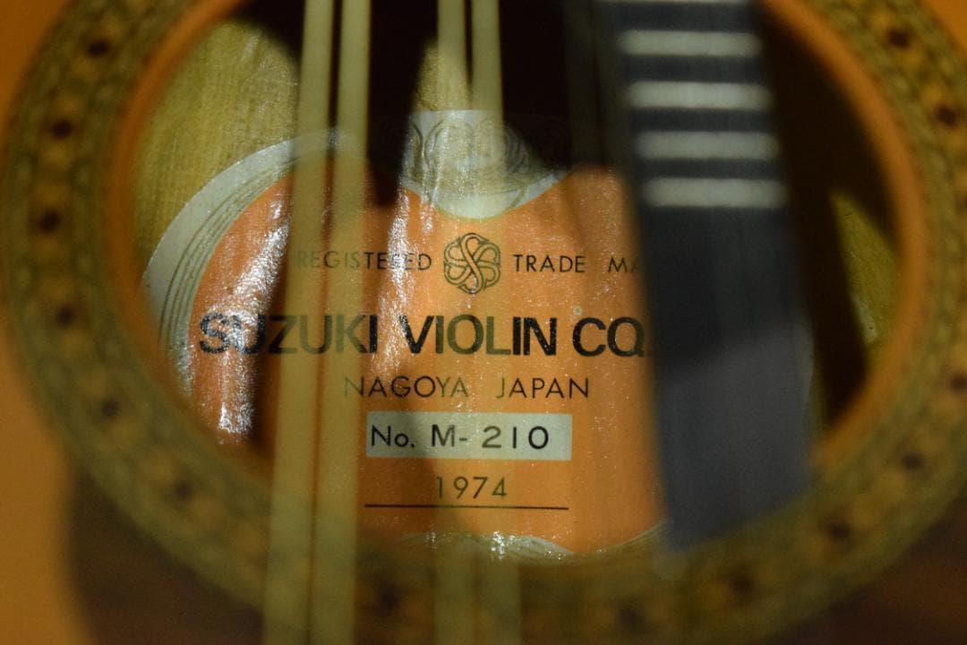【新品弦張り替え済】Suzuki マンドリン M-210【ハードケース付】