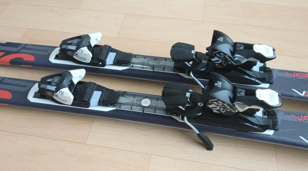 ■■11月限定■送料無料■ATOMIC■メンズスキー4点セット152/25.5■