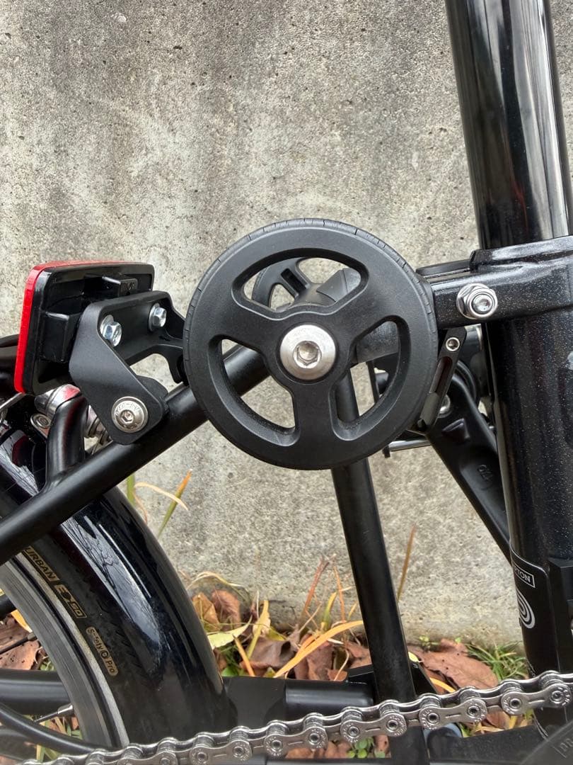 ブロンプトP line 4速ミッドナイトブラック クロモリ➕一部チタンフレーム