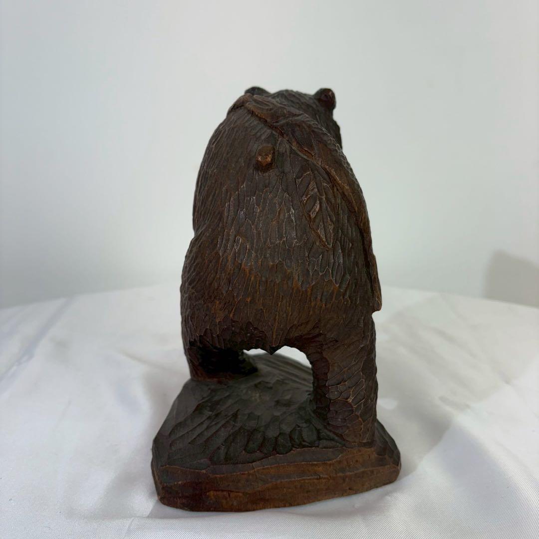 木彫り熊　背負い鮭　彫刻　北海道
