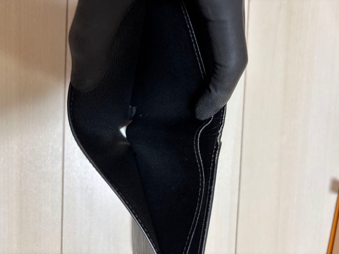 美品‼新型 ルイヴィトン　エピ　二つ折り財布　エピ ポルトフォイユ マルコ