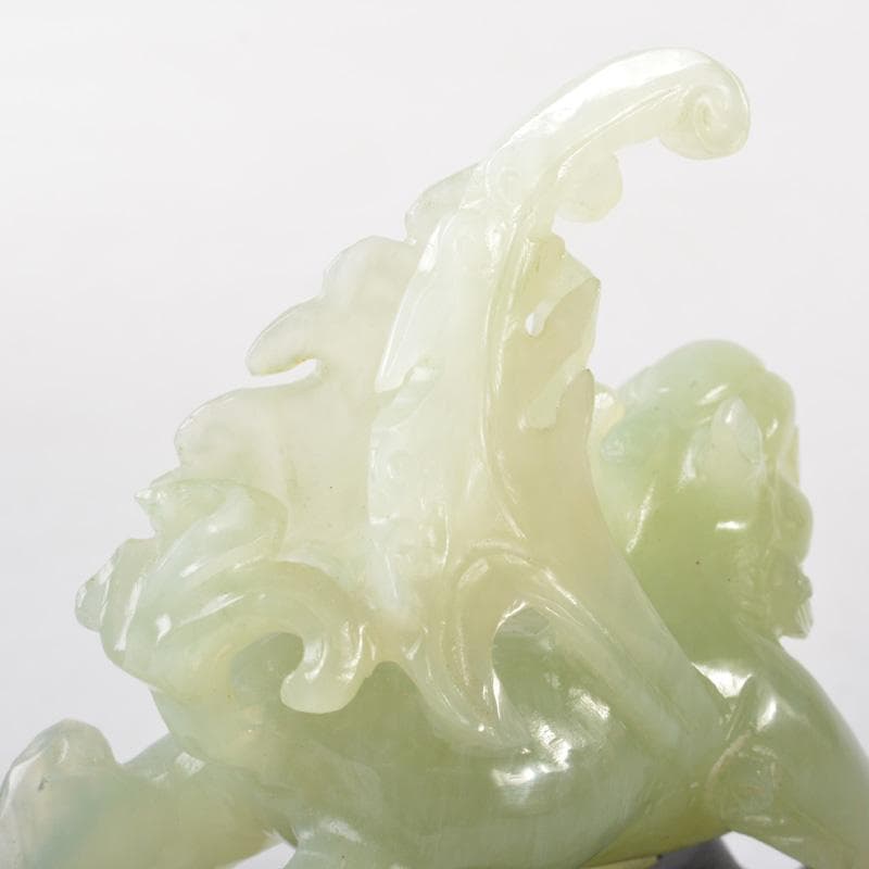中国　玉石岫玉彫刻　神獣彫　置物　唐木台付　C　5189