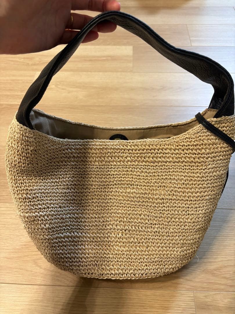 ヴィオラドーロ　かごバッグ　黒