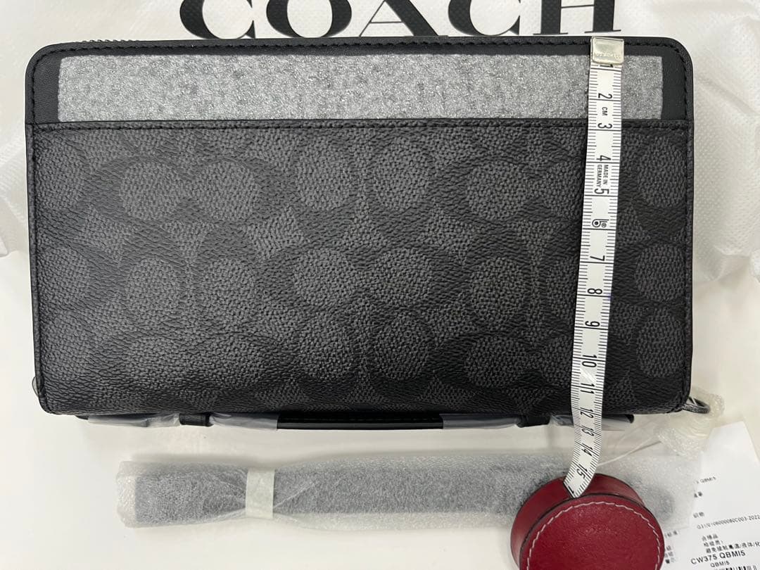 COACH ブラック バッグ ストラップ付き