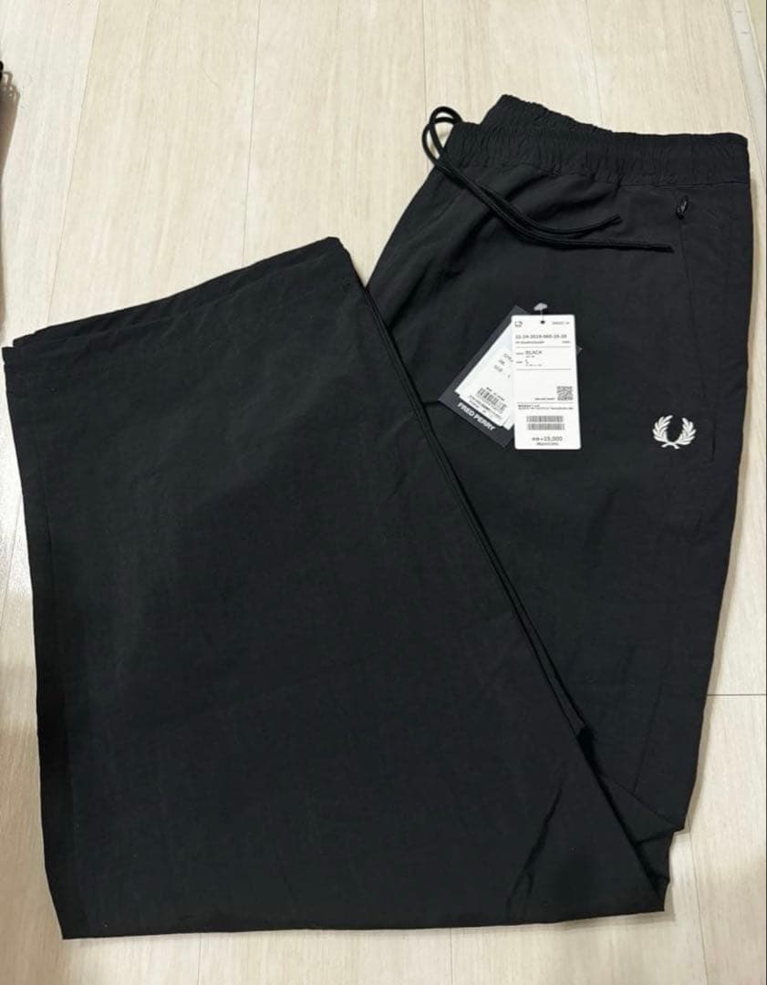 Fred Perry × BEAMS コラボナイロンパンツ