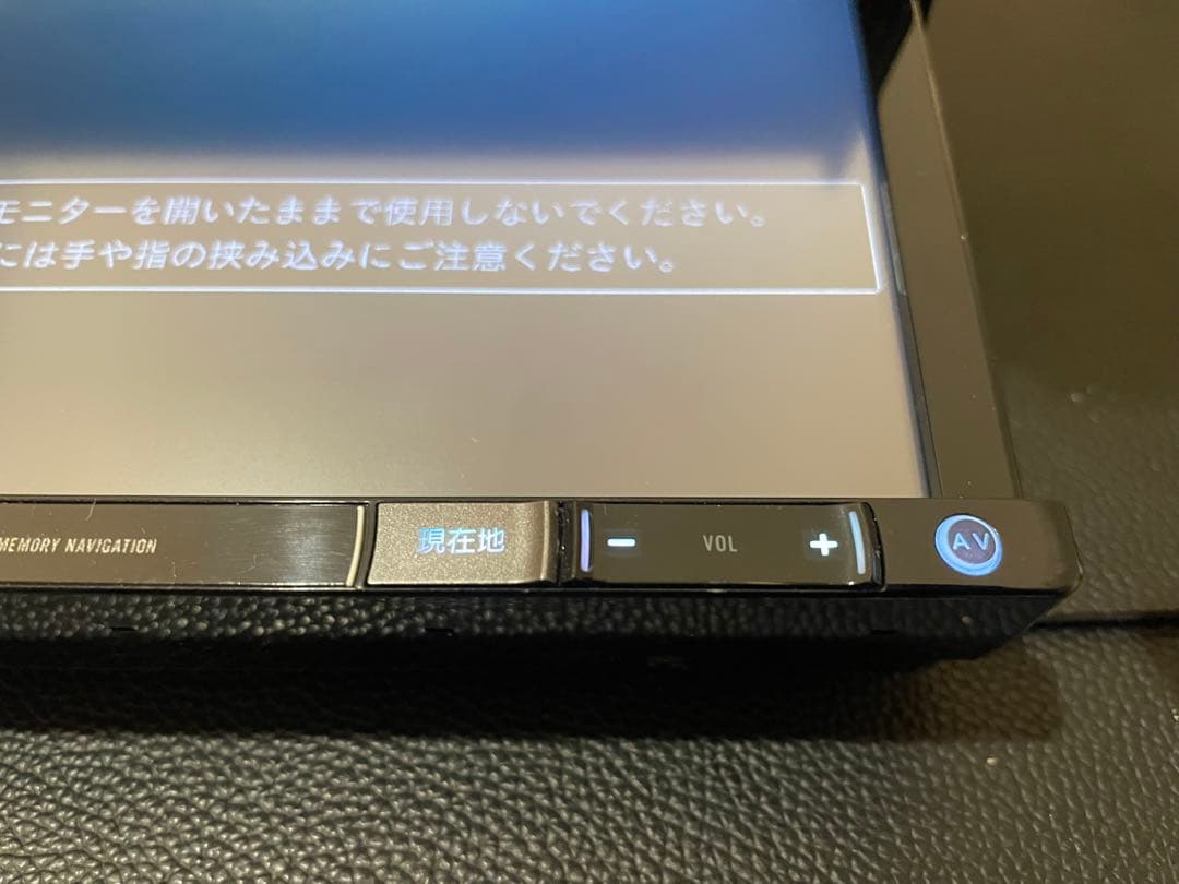 最新地図楽ナビAVIC-RZ700中古180mm7Ｖ型フルセグTV 最新オービス