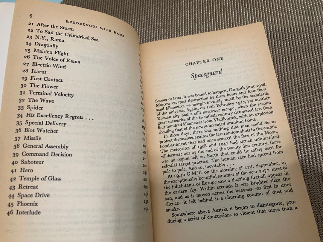 洋書 Arthur C. Clarke Rendezvous with Rama