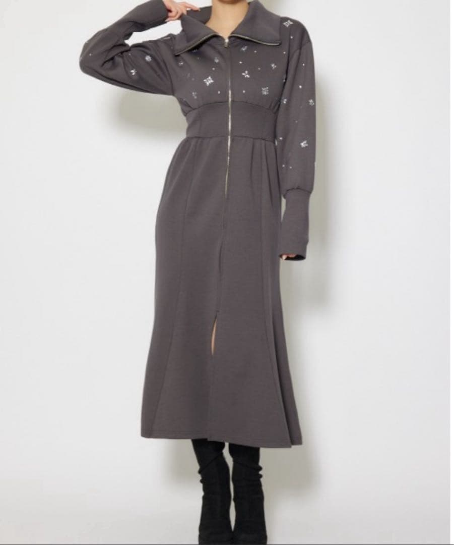 rienda フラワーモチーフスウェットワンピース