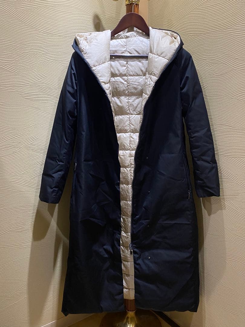 Weekend MaxMara リバーシブルダウンロングコート（ベージュ／黒）