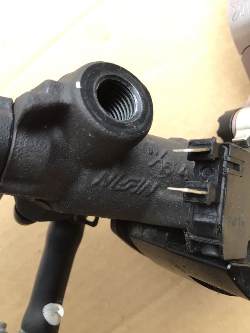 ニッシンラジアルブレーキマスターとクラッチレバー