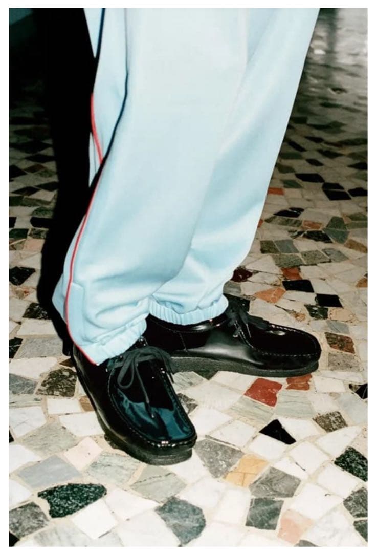 Supreme × Clarks Patent Leather Wallabee