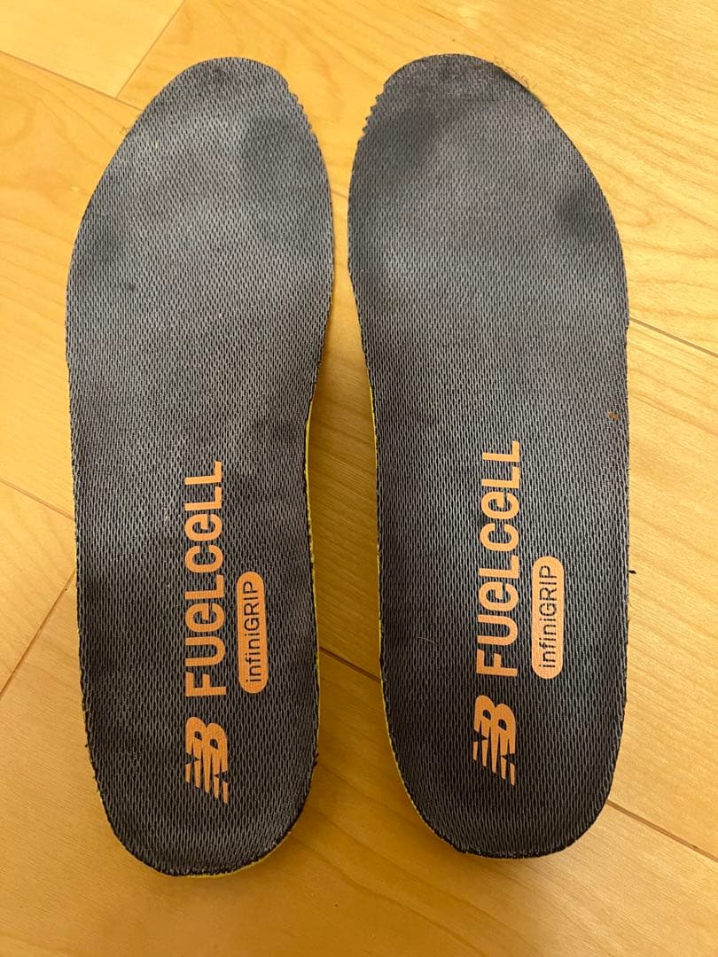 美品 ニューバランス FuelCell 1001 V5 BOA 27.0cm 白