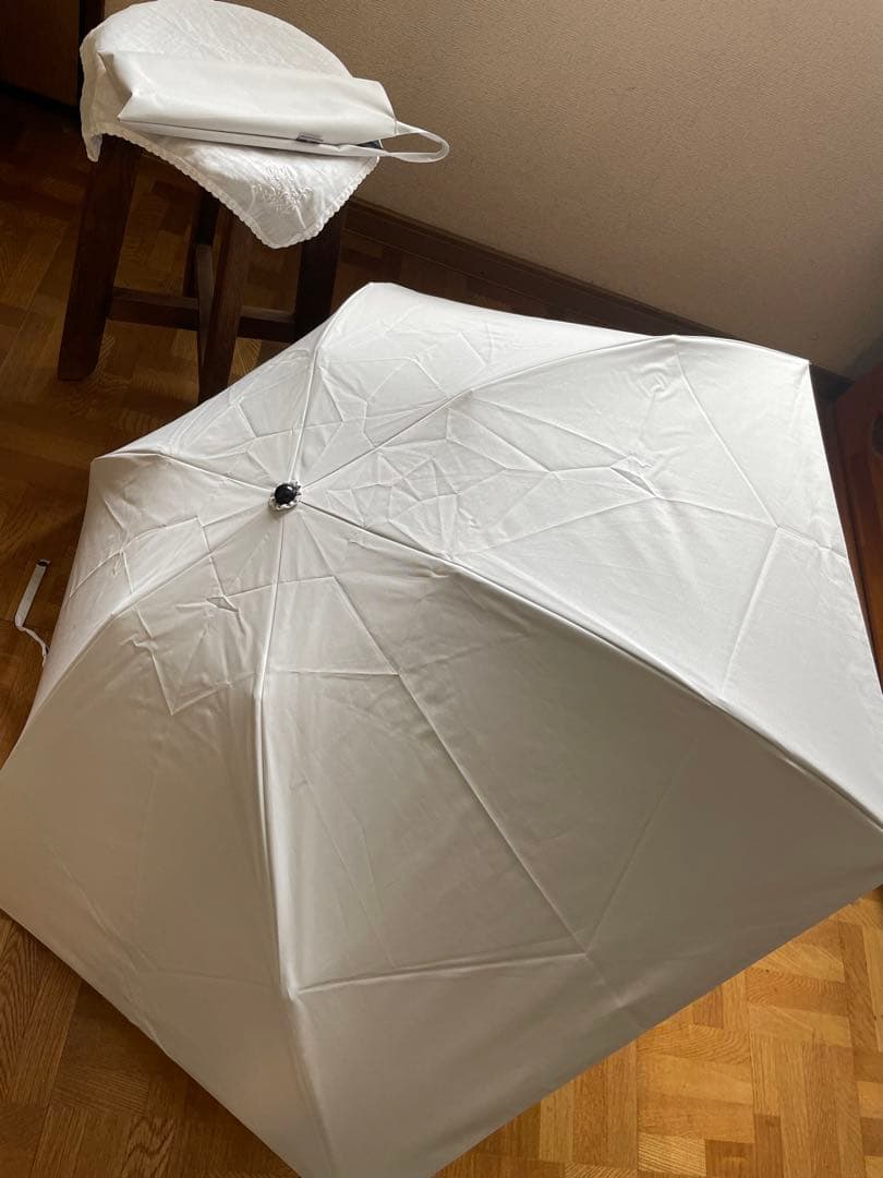 サンバリア100 折りたたみ日傘3段折無地 ホワイト