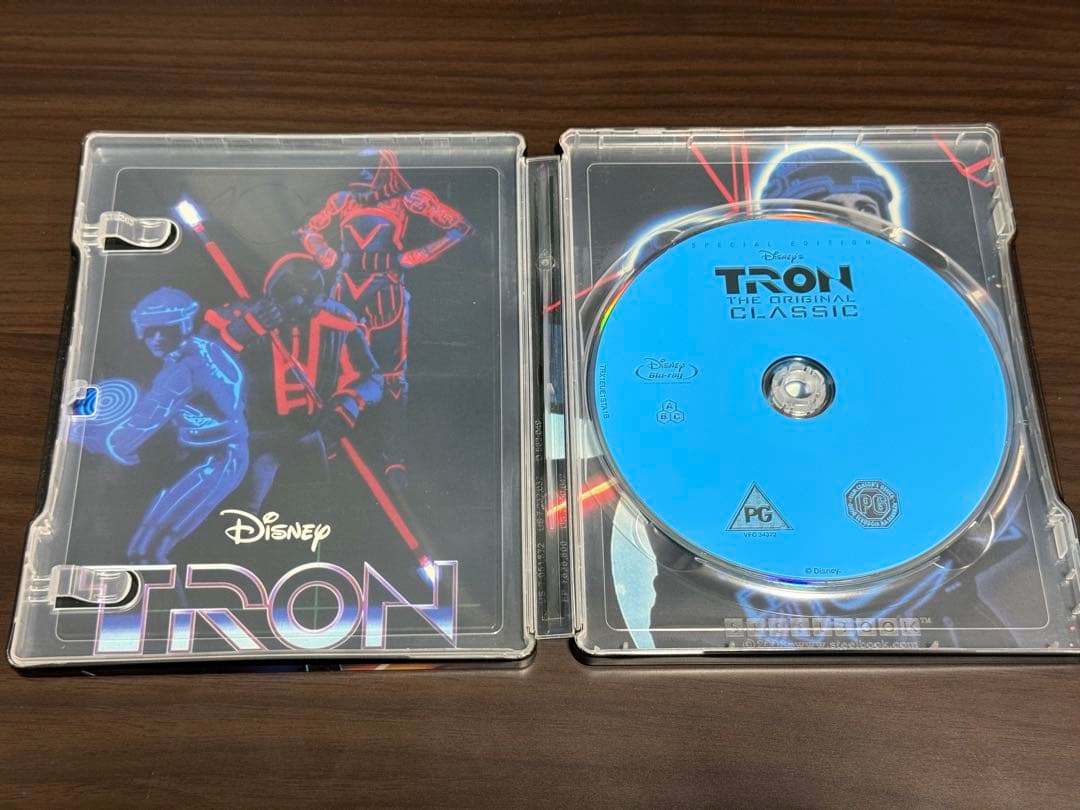 は*る様 トロン:オリジナル×レガシー スチールブック