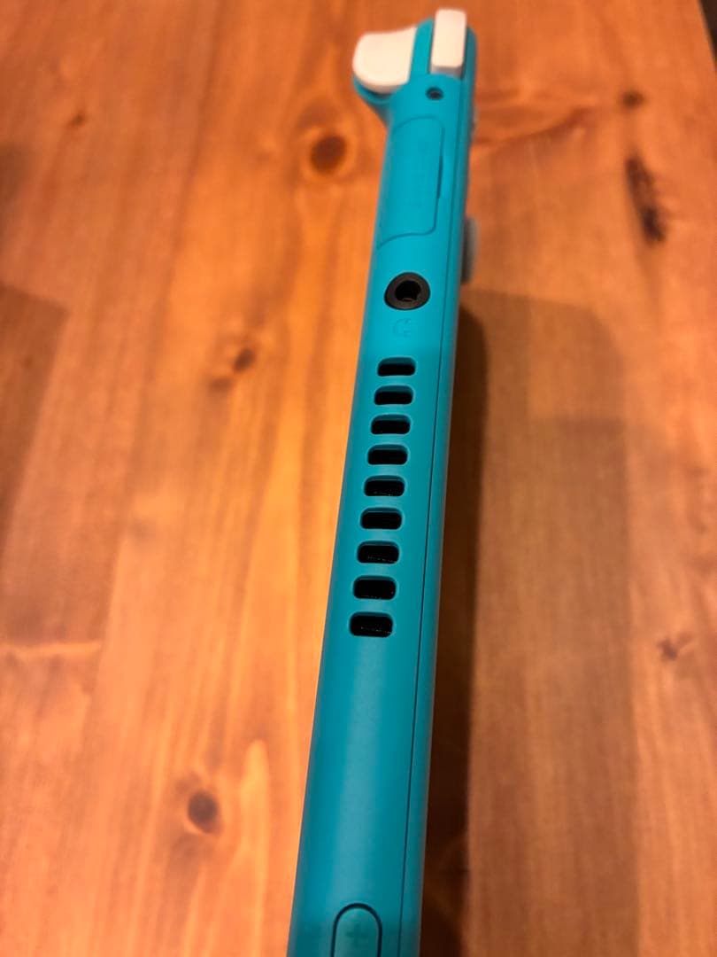 合場Nintendo Switch Lite ジャンク品（SDカード付き）