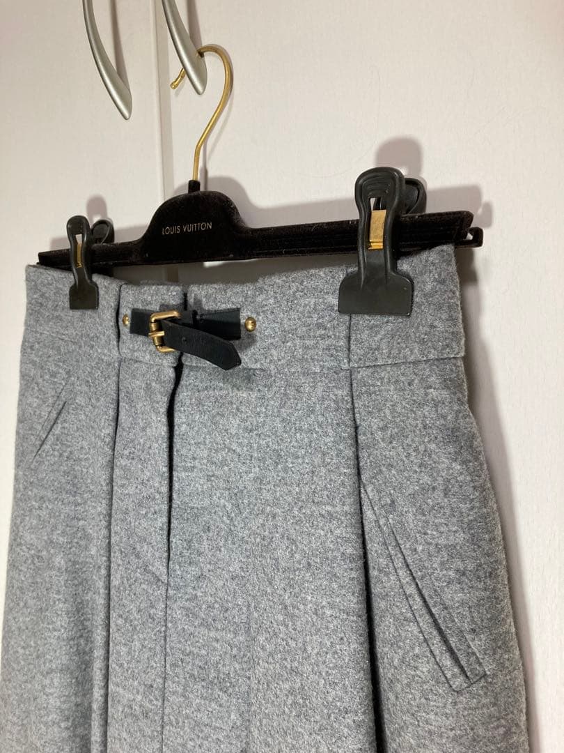 ☆美品☆ ルイヴィトン　ウールプリーツ膝丈スカート