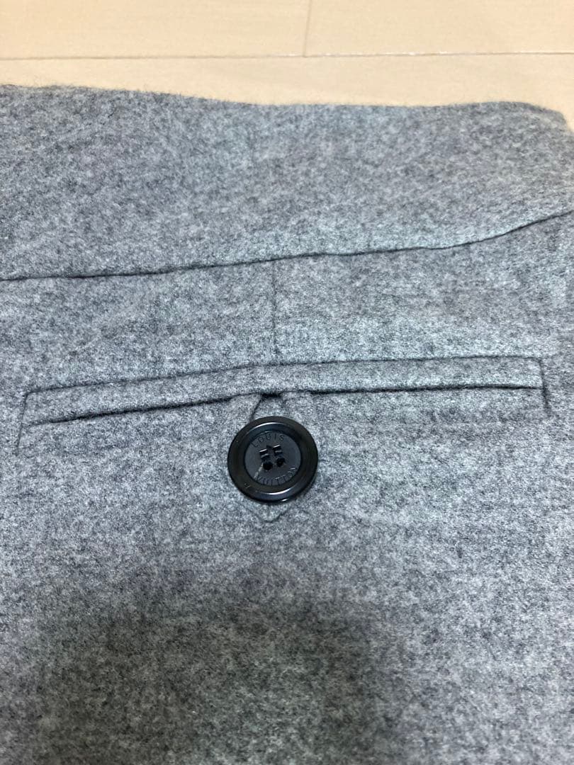 ☆美品☆ ルイヴィトン　ウールプリーツ膝丈スカート