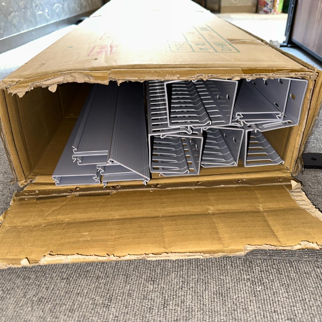 【新品未使用】ハイセンダクト ID-66 株式会社イカイ IKAI 2m 30本