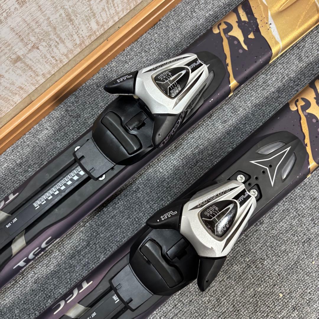 【送料無料】ATOMIC カービングスキー