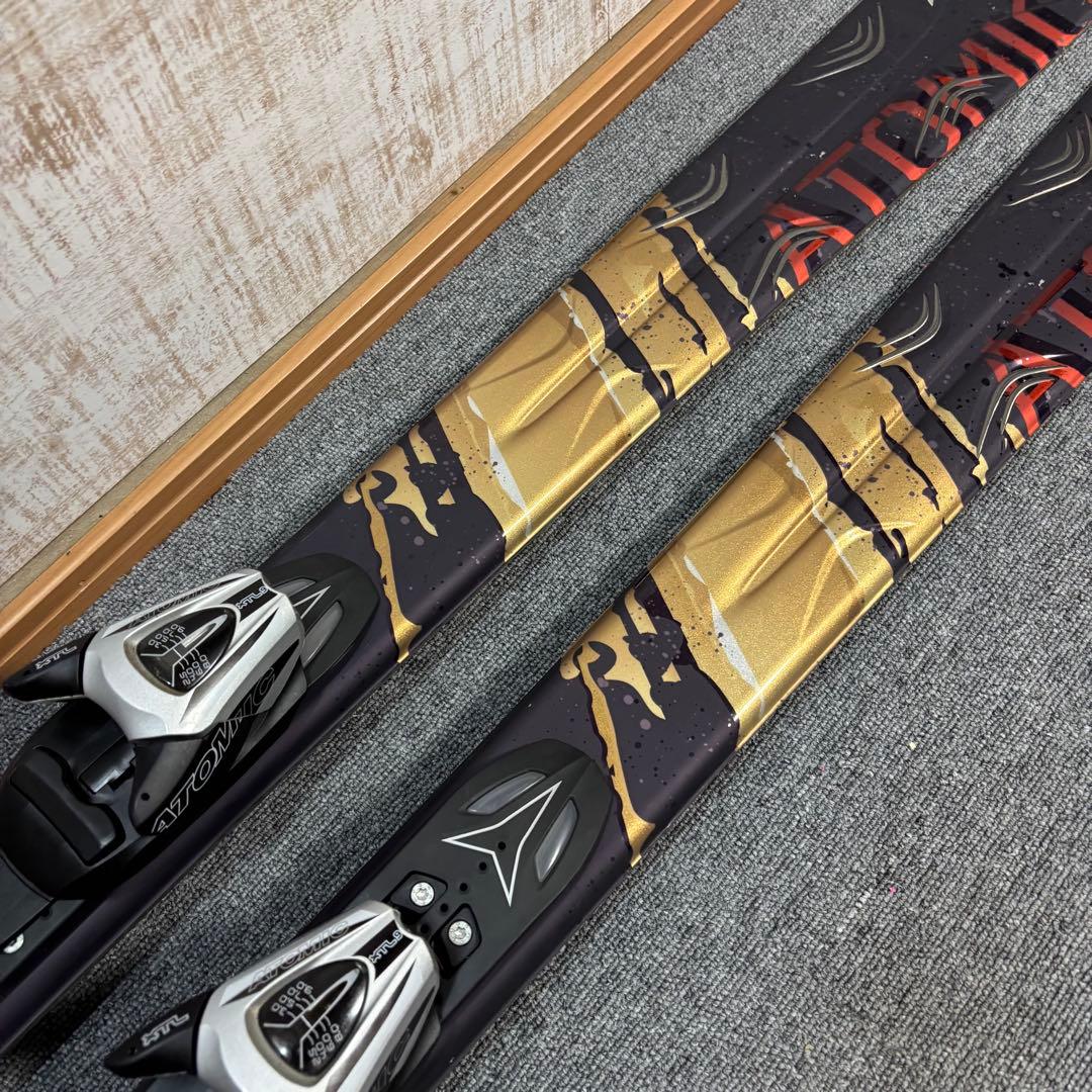 【送料無料】ATOMIC カービングスキー