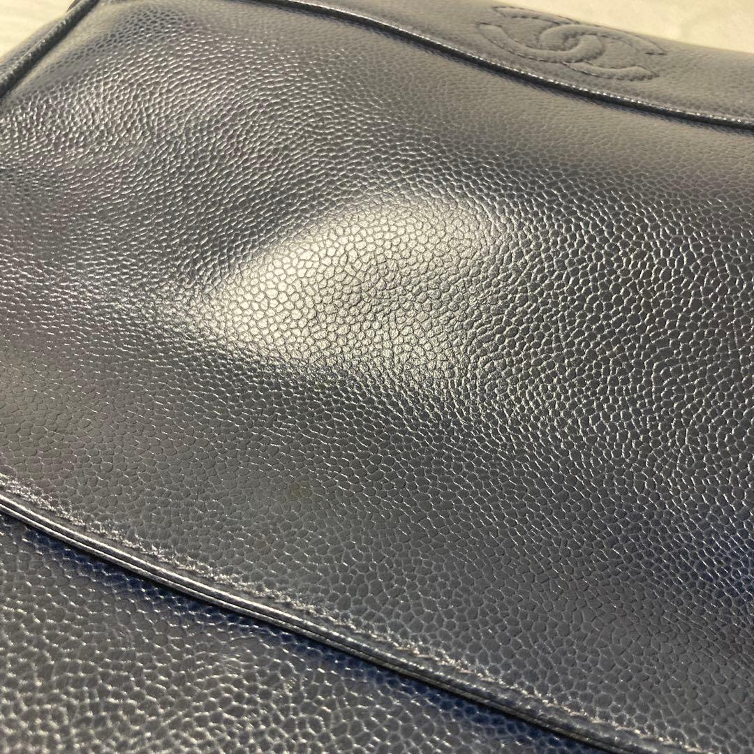 シャネル　トリプルココ　キャビアスキン　ゴールド　チェーンバッグ　ショルダー