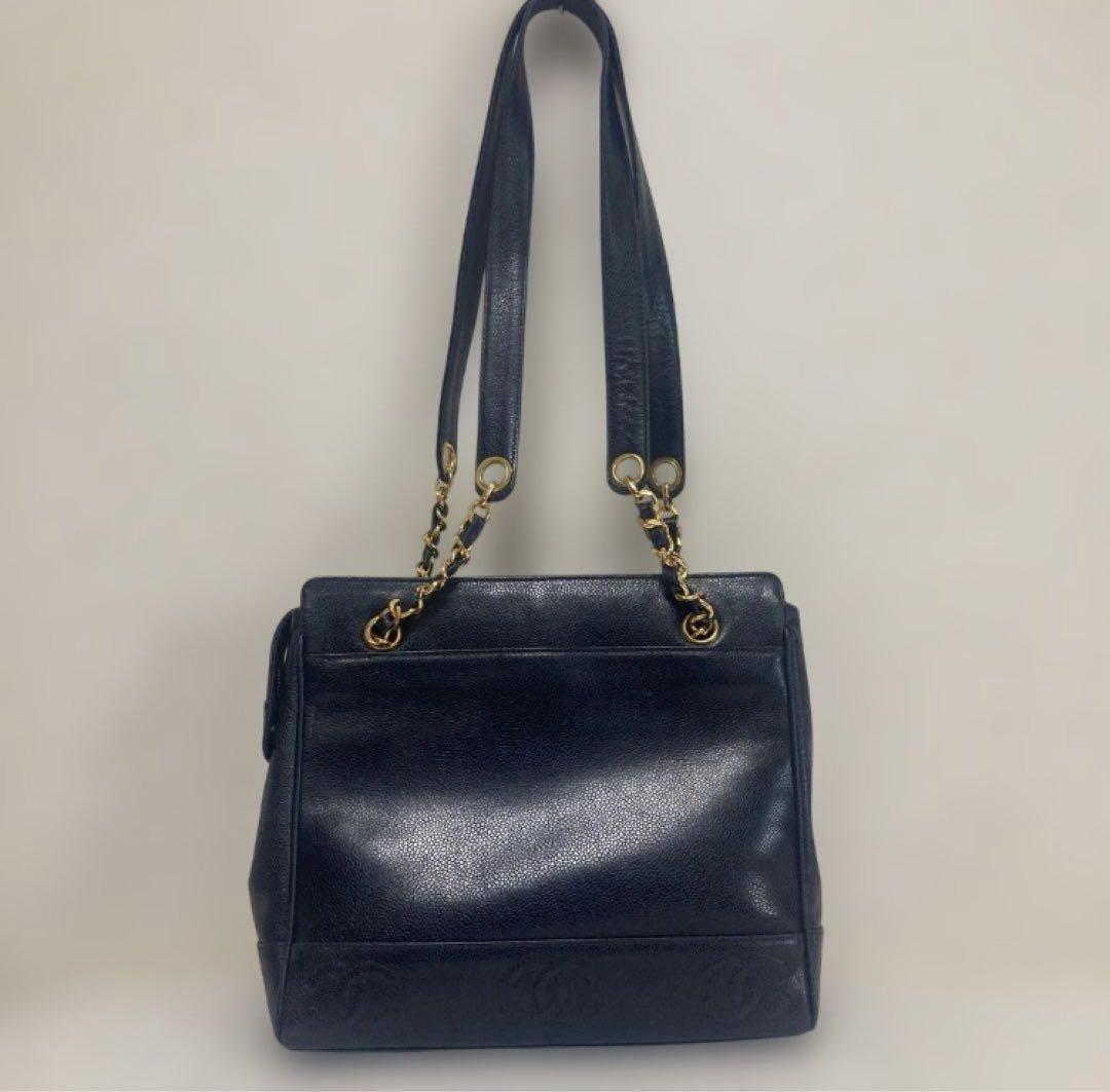 シャネル　トリプルココ　キャビアスキン　ゴールド　チェーンバッグ　ショルダー